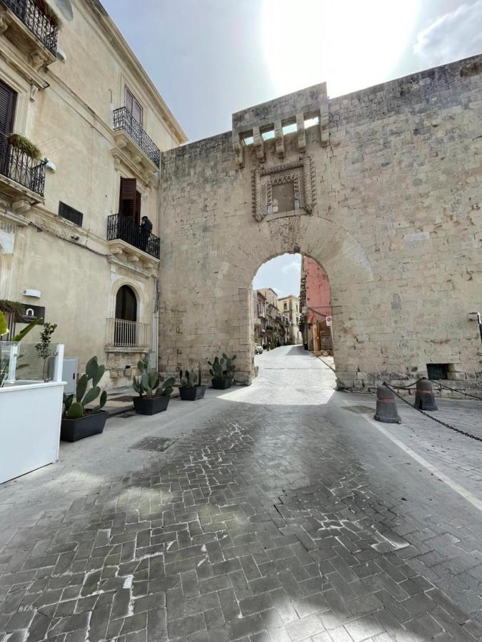 Nesea Home Syracuse Bagian luar foto