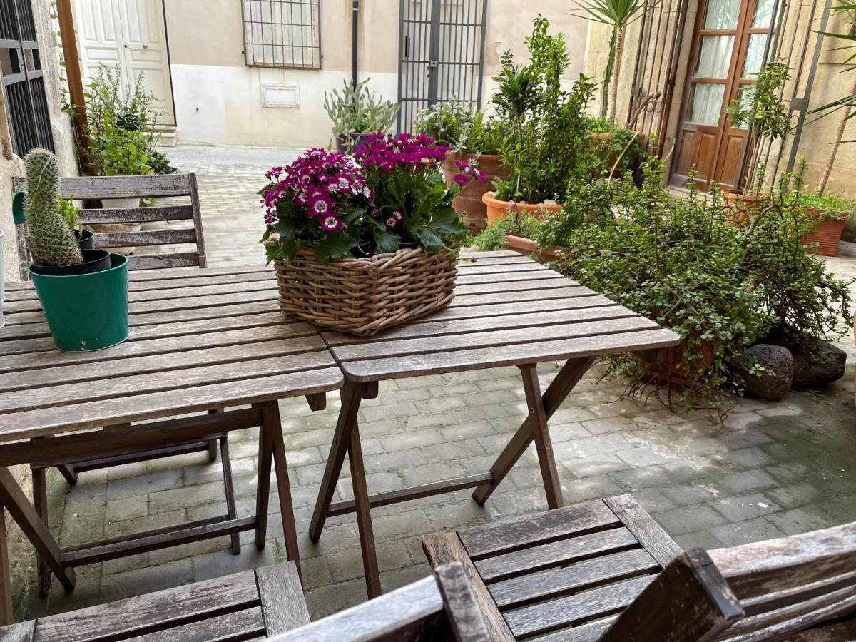 Nesea Home Syracuse Bagian luar foto
